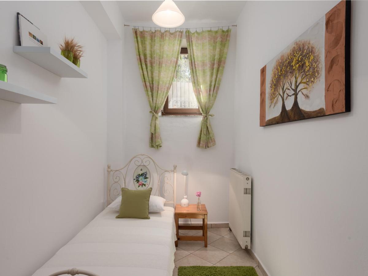 Aura Traditional Apartment Prines  Екстер'єр фото